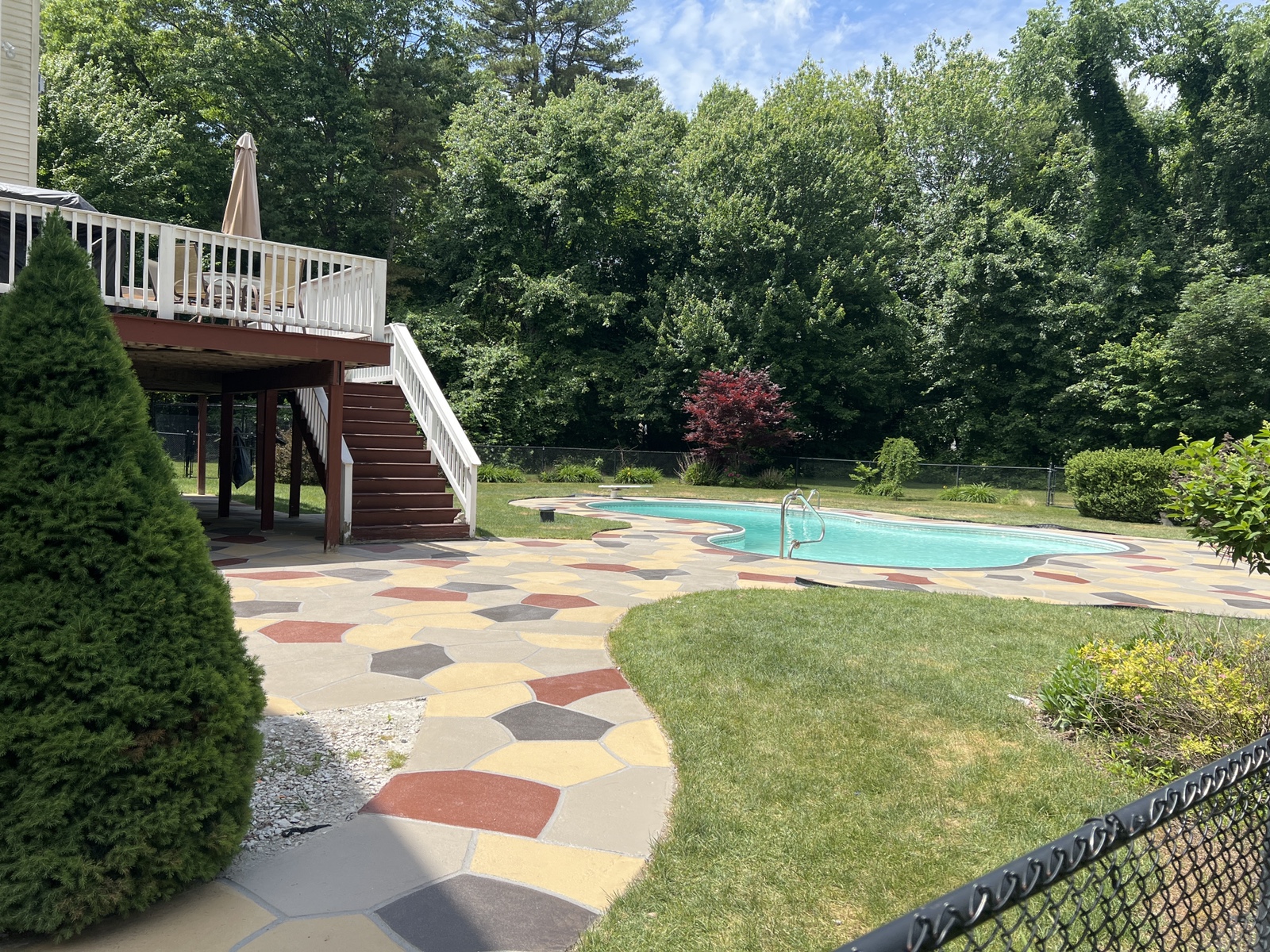 Modern Hurricane Slate pool deck renovation displaying modern slate-like aesthetic